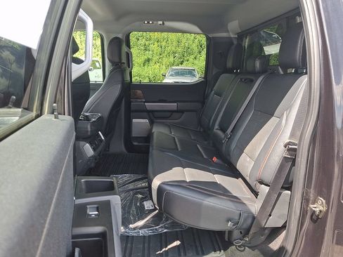 Used 2021 Ford F150 Lariat w/ Equipment Group 501A Mid AWD/4WD image 10