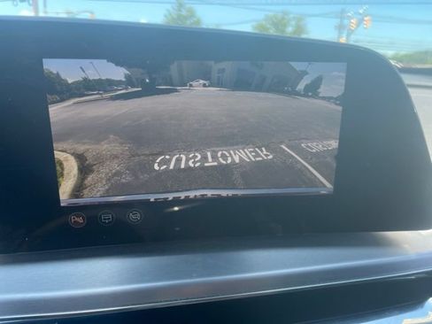 Certified 2024 Cadillac Lyriq Luxury AWD/4WD image 6