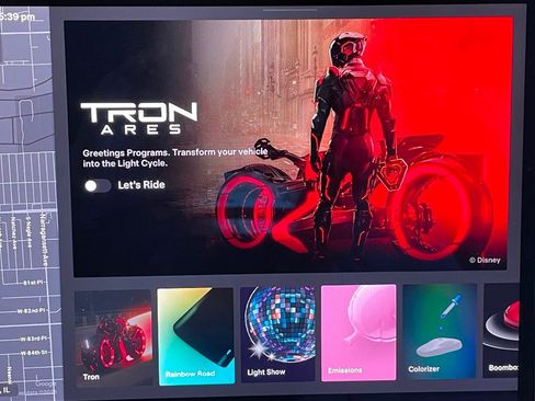 Used 2022 Tesla Model X Plaid image 45