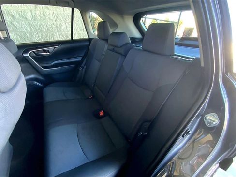 Used 2024 Toyota RAV4 XLE image 19