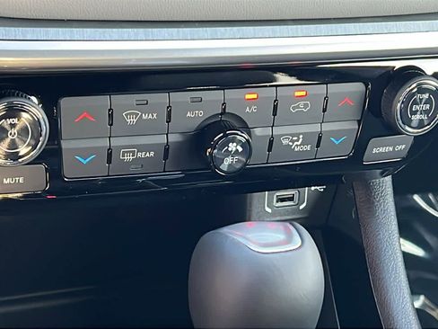 New 2026 Jeep Compass Limited image 14