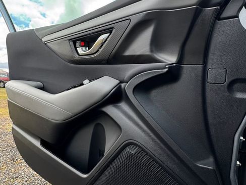 Certified 2025 Subaru Outback Premium image 15