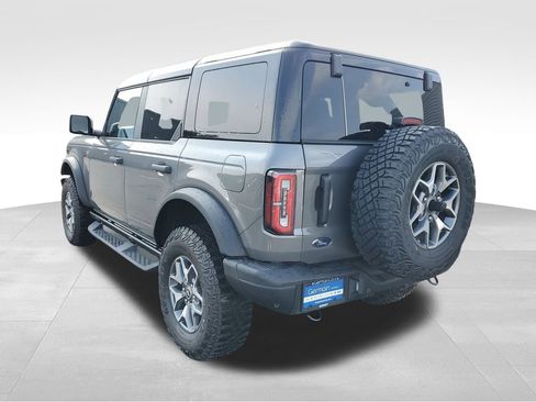 New 2025 Ford Bronco Badlands image 2