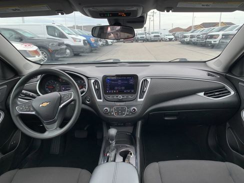 Used 2023 Chevrolet Malibu LT image 15