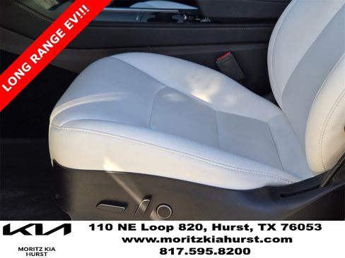 Used 2022 Tesla Model Y Long Range image 26