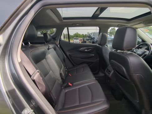 Used 2018 GMC Terrain SLT w/ Preferred Package AWD/4WD image 9