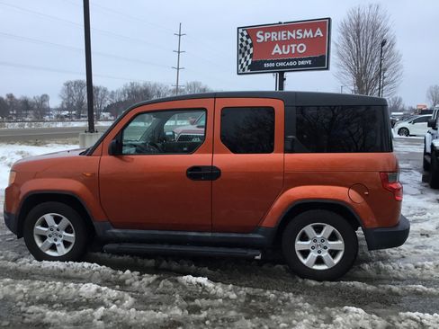 Used 2010 Honda Element EX image 9