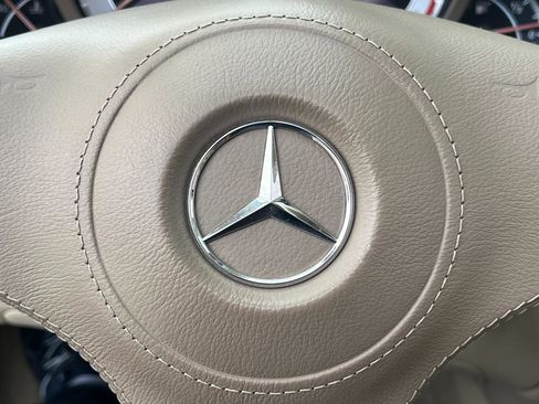 Used 2009 Mercedes-Benz SL 550 image 35