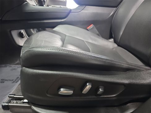 Used 2022 Cadillac XT6 Premium Luxury image 30