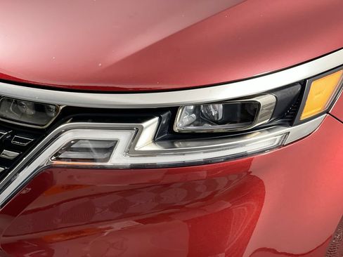 Certified 2024 Kia Carnival SX Prestige FWD image 9