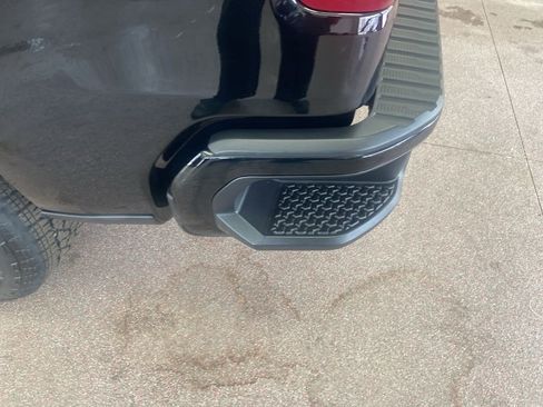 Used 2019 Chevrolet Silverado 1500 Custom w/ Custom Value Package image 11