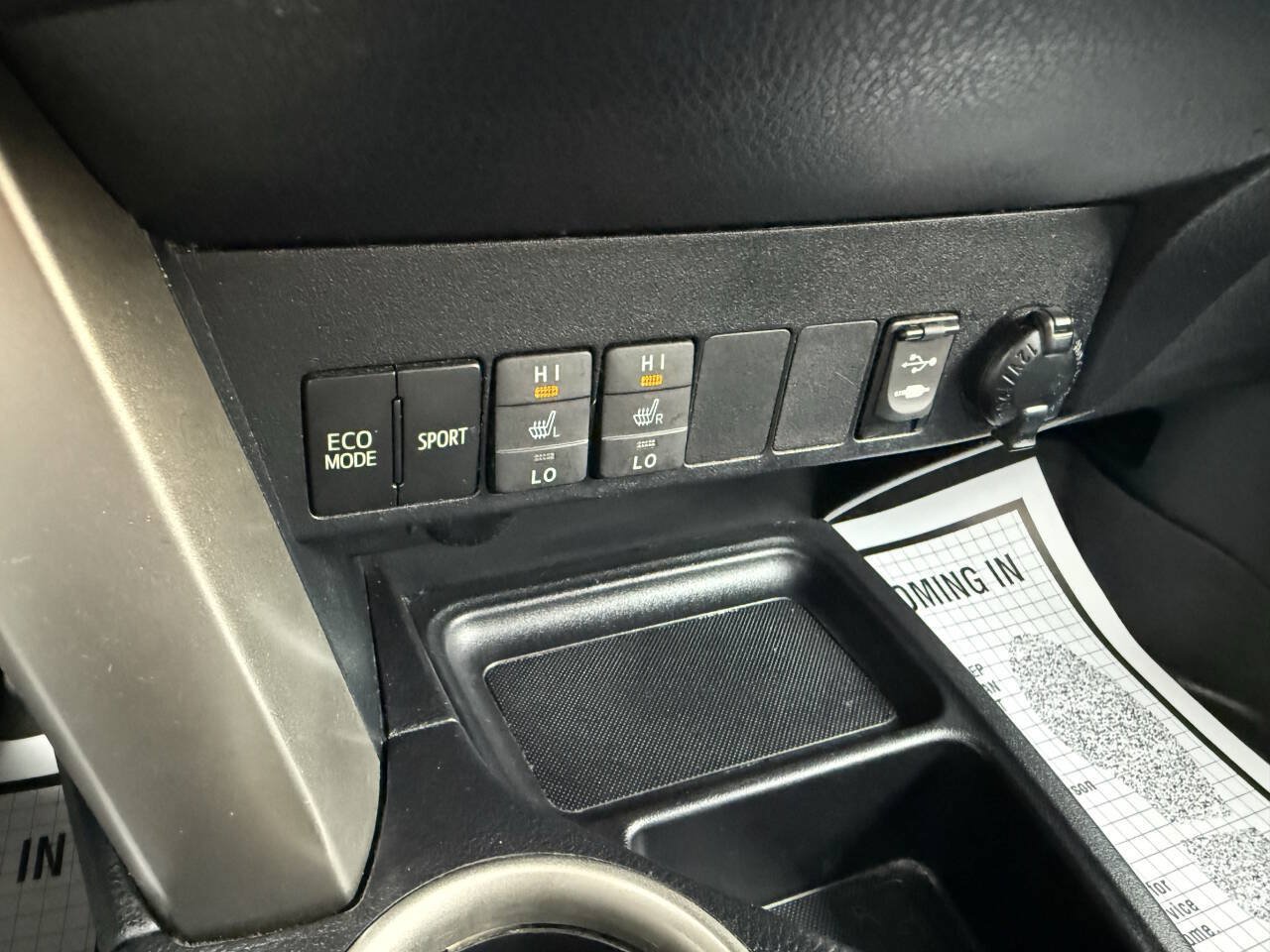 Used 2013 Toyota RAV4 Limited AWD/4WD image 18