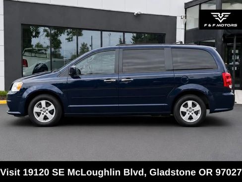 Used 2012 Dodge Grand Caravan SXT FWD image 4