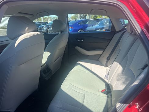 Certified 2025 Honda Accord LX image 9