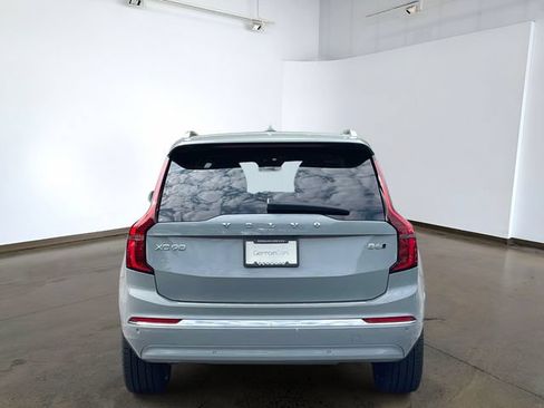 Used 2026 Volvo XC90 B6 Plus w/ Protection Package Premier AWD/4WD image 5