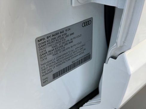 Used 2025 Audi Q3 2.0T Premium image 22