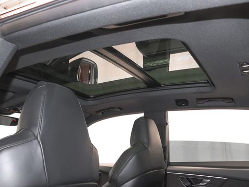 Used 2022 Audi RS Q8 image 26