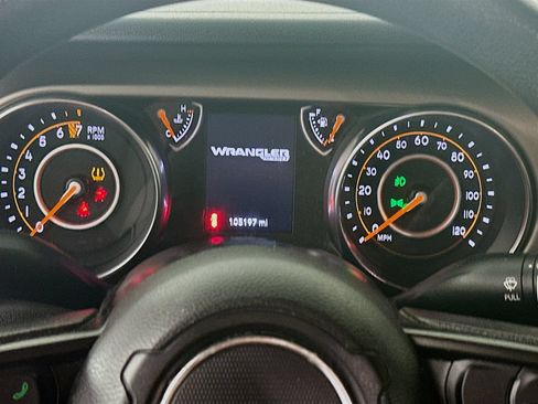 Used 2019 Jeep Wrangler Unlimited Sport AWD/4WD image 12