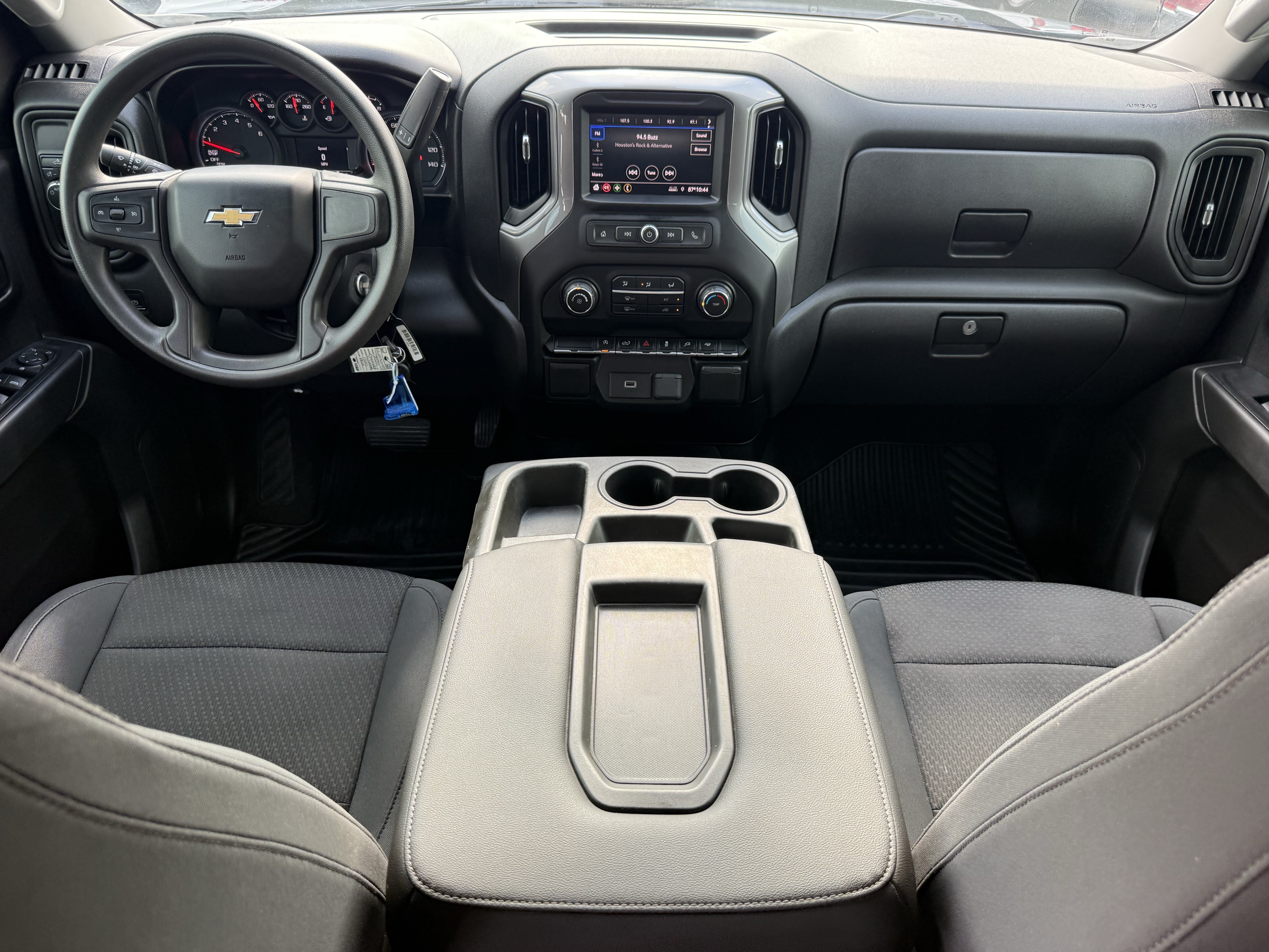 Used 2020 Chevrolet Silverado 1500 Custom w/ Custom Value Package RWD image 12