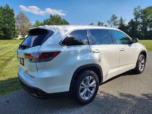Used 2014 Toyota Highlander XLE AWD/4WD image 6