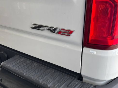 Used 2025 Chevrolet Silverado 1500 ZR2 w/ Technology Package AWD/4WD image 43