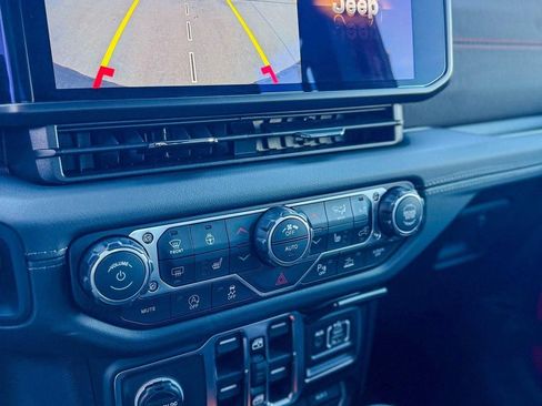 New 2026 Jeep Wrangler Unlimited Rubicon AWD/4WD image 20