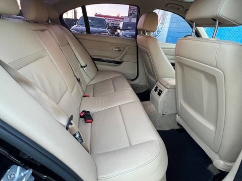 Used 2011 BMW 328i Sedan w/ Premium Pkg image 19