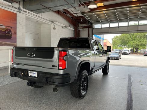 Used 2026 Chevrolet Silverado 2500 ZR2 w/ ZR2 Bison Edition AWD/4WD image 10