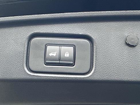 New 2026 Nissan Pathfinder SL w/ SL Premium Package (P04) AWD/4WD image 15