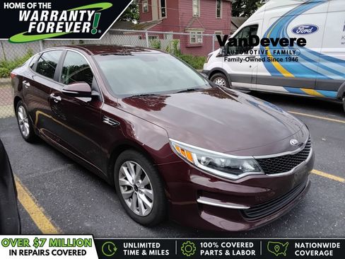 Used 2018 Kia Optima LX w/ 17" Alloy Wheels Package FWD image 1