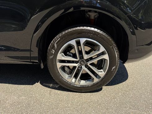 New 2026 Audi Q5 Premium AWD/4WD image 9