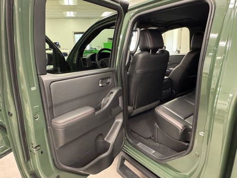 Used 2023 Nissan Frontier PRO-4X w/ Pro-4X Premium Package AWD/4WD image 21
