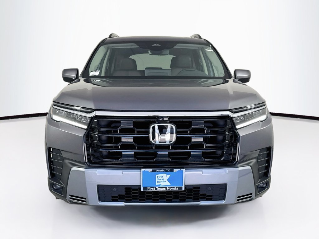 New 2026 Honda Pilot Touring image 2