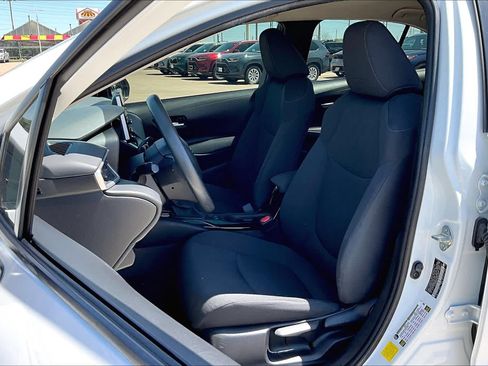Used 2021 Toyota Corolla LE FWD image 8