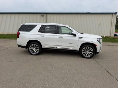 Used 2022 GMC Yukon Denali image 2