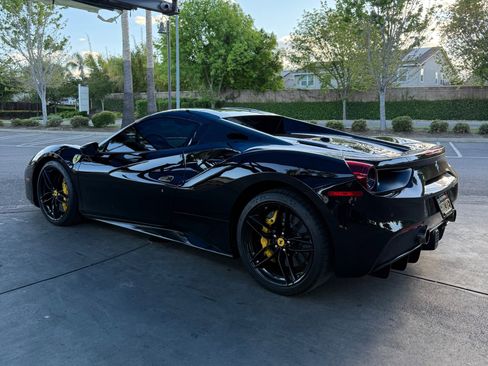 Used 2018 Ferrari 488 Spider image 2