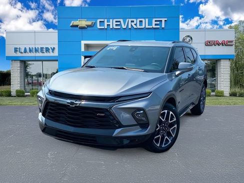 Used 2025 Chevrolet Blazer RS w/ LPO, Floor Liner Package AWD/4WD image 1