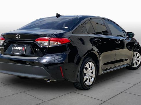 Used 2025 Toyota Corolla LE FWD image 13