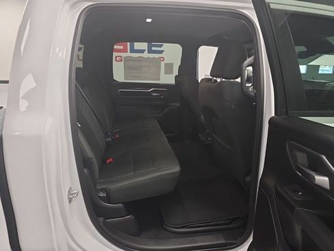 New 2026 RAM 1500 4x4 Crew Cab image 29