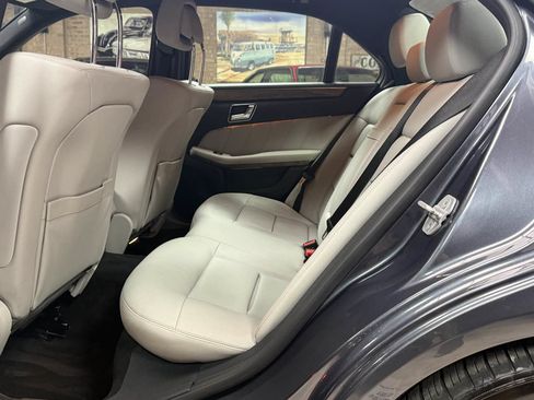 Used 2011 Mercedes-Benz E 350 4MATIC Sedan image 9