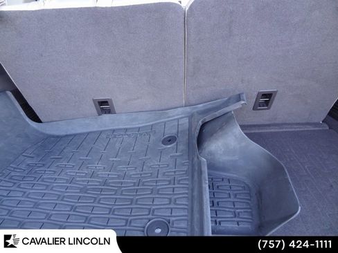 Certified 2023 Lincoln Aviator Standard w/ Premium Package image 15