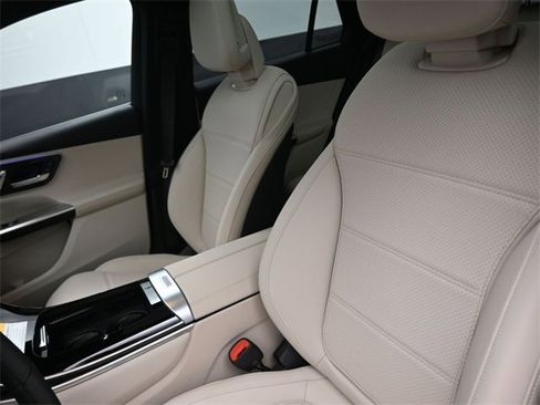 New 2026 Mercedes-Benz GLC 300 image 31