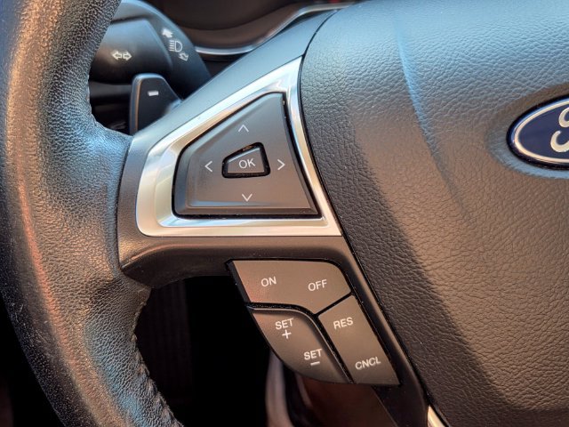 Used 2018 Ford Fusion SE w/ Fusion SE Technology Package FWD image 19