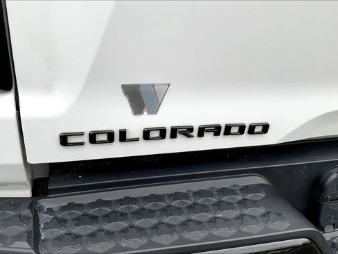 Used 2024 Chevrolet Colorado ZR2 image 25