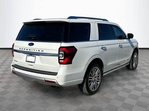 Used 2022 Ford Expedition Platinum image 5