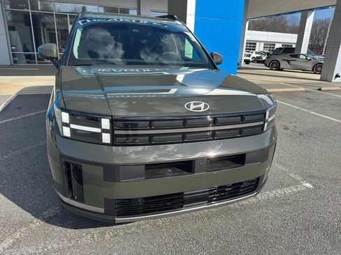 Used 2025 Hyundai Santa Fe Limited image 2