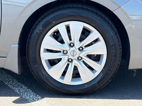 Certified 2024 Nissan Sentra S FWD image 9