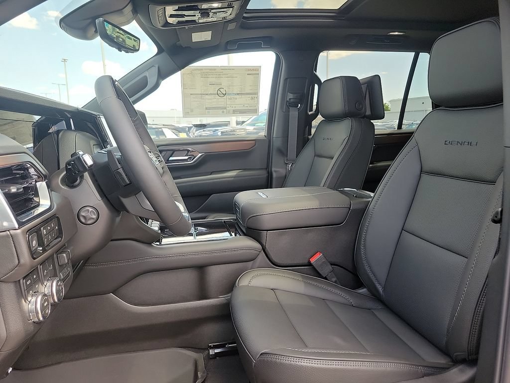 New 2026 GMC Yukon Denali w/ Denali Reserve Package AWD/4WD image 23