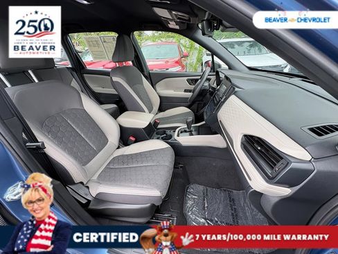 Used 2025 Subaru Forester AWD/4WD image 23