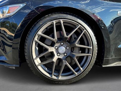 Used 2016 Ford Mustang GT image 8